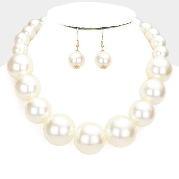 Cream Faux Pearl Necklace & Earring Set  NWT - Picture 6 of 8